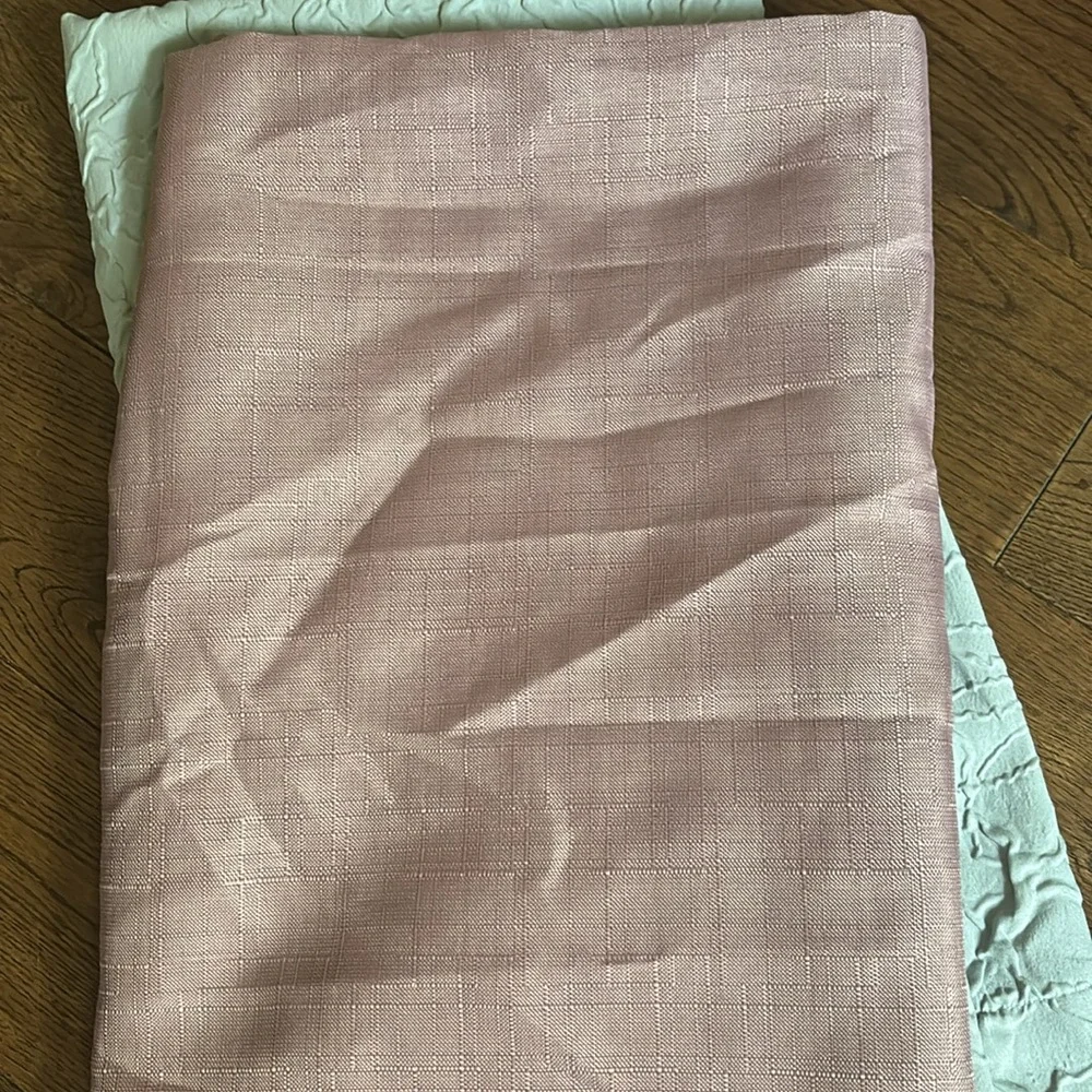 Mainstays Curtains 4 Panels 37x84 pink and gray